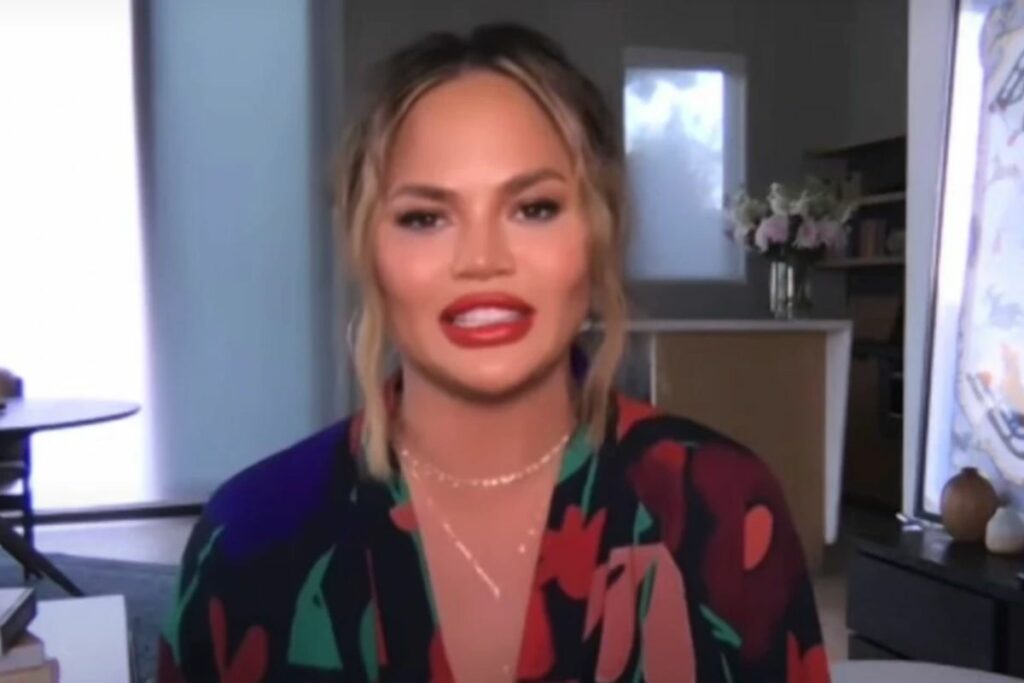 Chrissy Teigen Opens Up About Her Miscarriage,