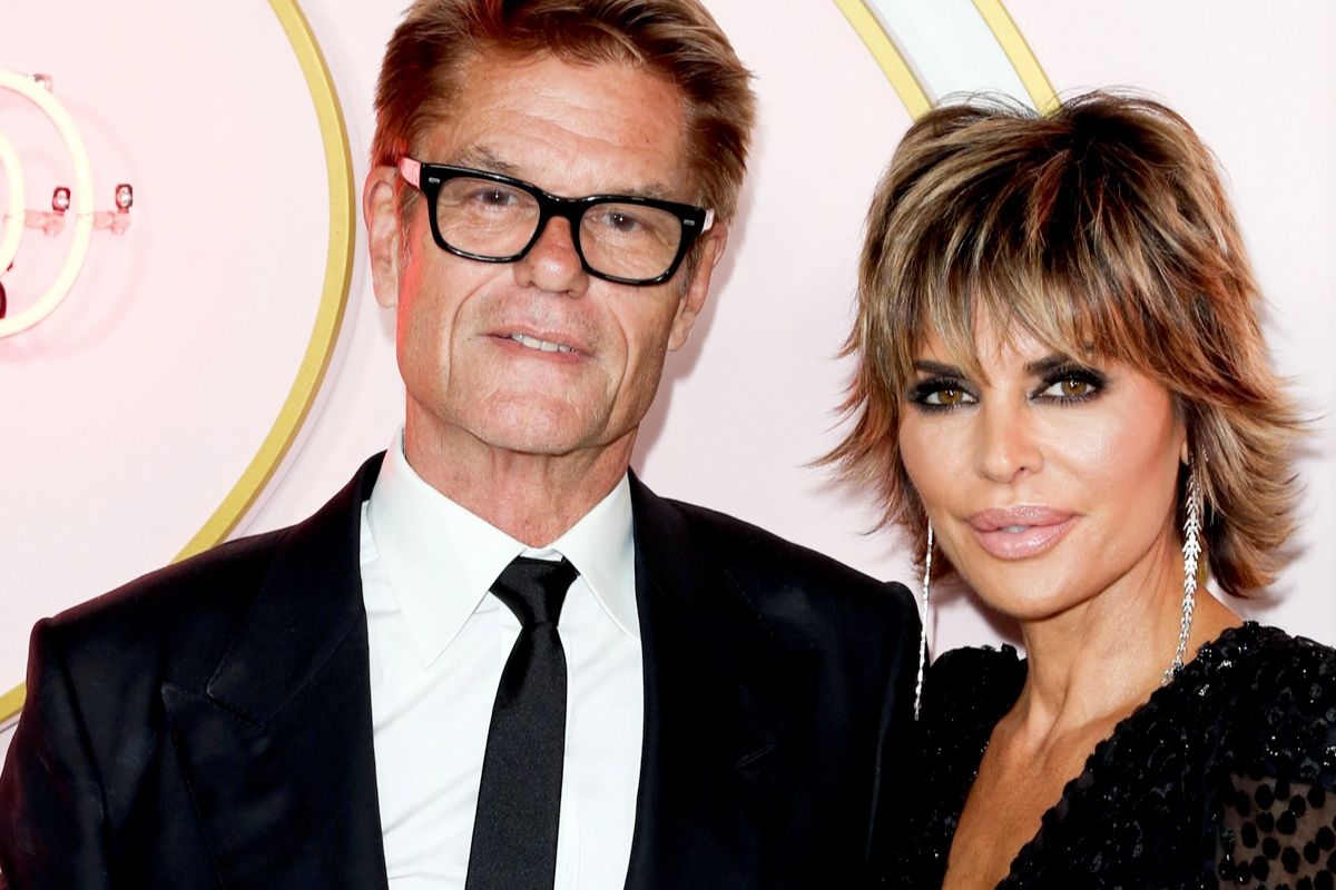 Why did Lisa Rinna and Harry Hamlin divorce?