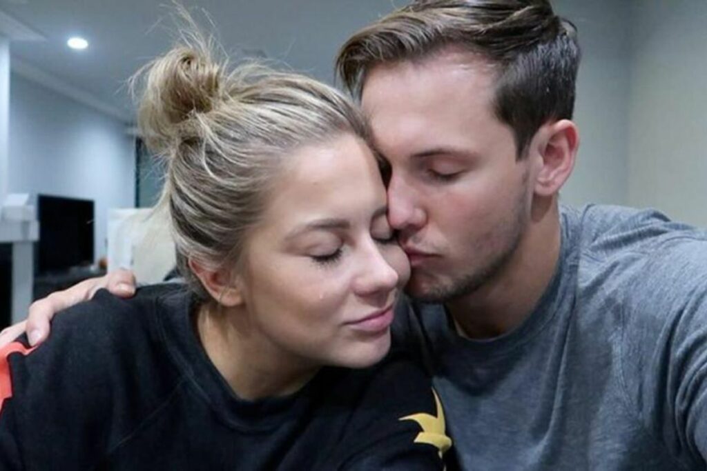 Shawn Johnson East Reflects on Losing a Baby on the Anniversary of a Previous Miscarriage 'it Always Hits Hard'